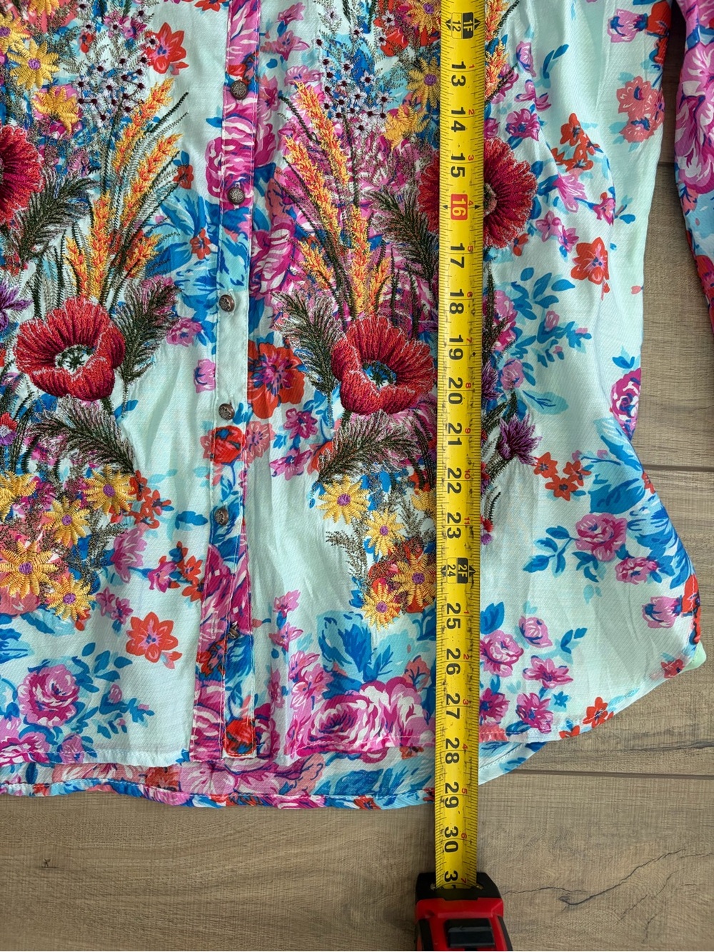 Arrata Silent Journey Floral Embroidered Long Sleeve Button Down Boho Blouse L - Picture 9 of 10